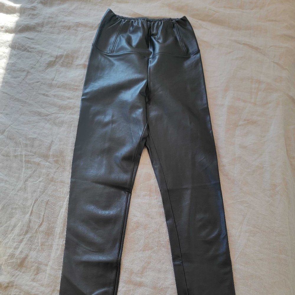 Aritzia Wilfred Free Daria Faux-leather Leggings